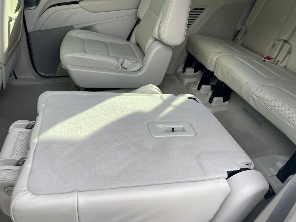 2022 Cadillac Escalade Premium Luxury Platinum