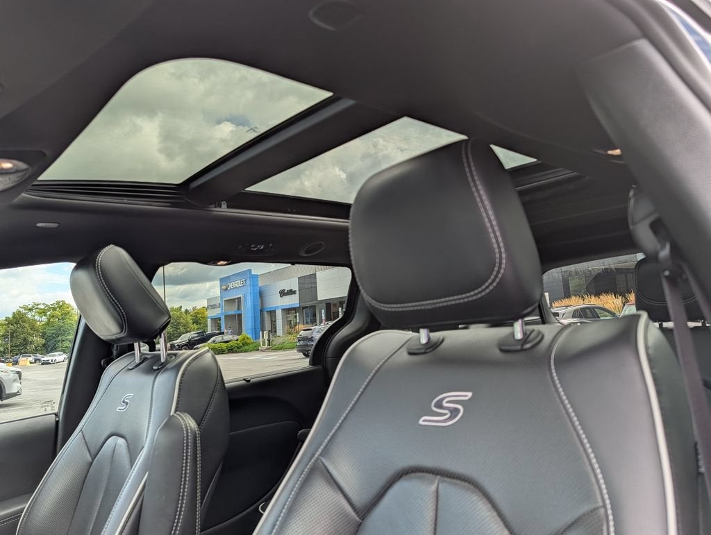 2025 Chrysler Pacifica Limited