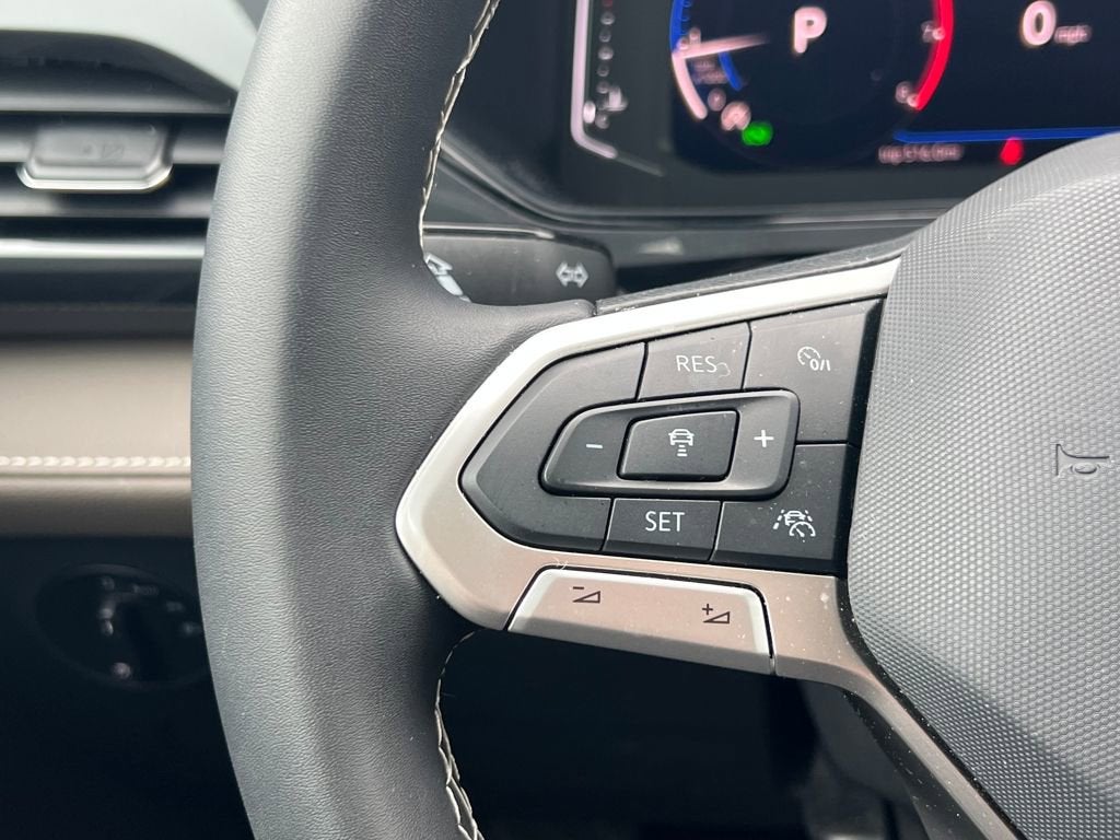 2024 Volkswagen Taos SEL