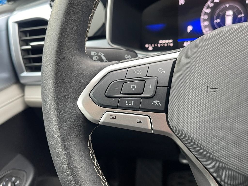 2025 Volkswagen Taos SE