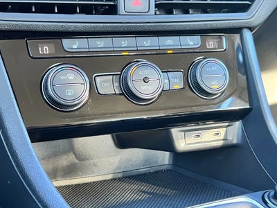 2024 Volkswagen JETTA SE