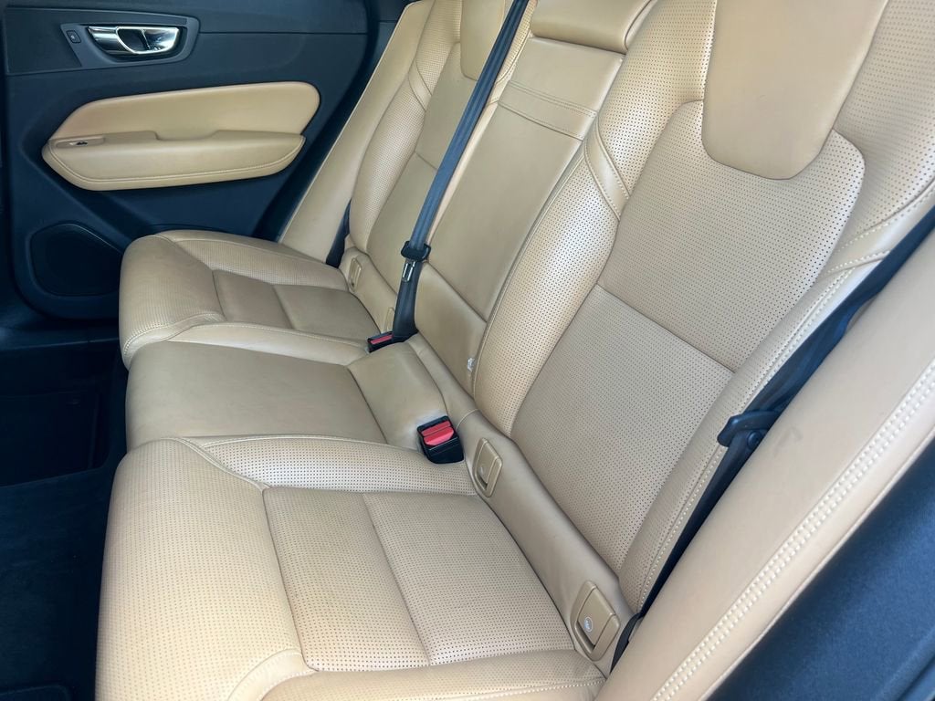 2019 Volvo XC60 Inscription