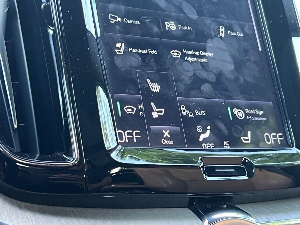 2019 Volvo XC60 Inscription