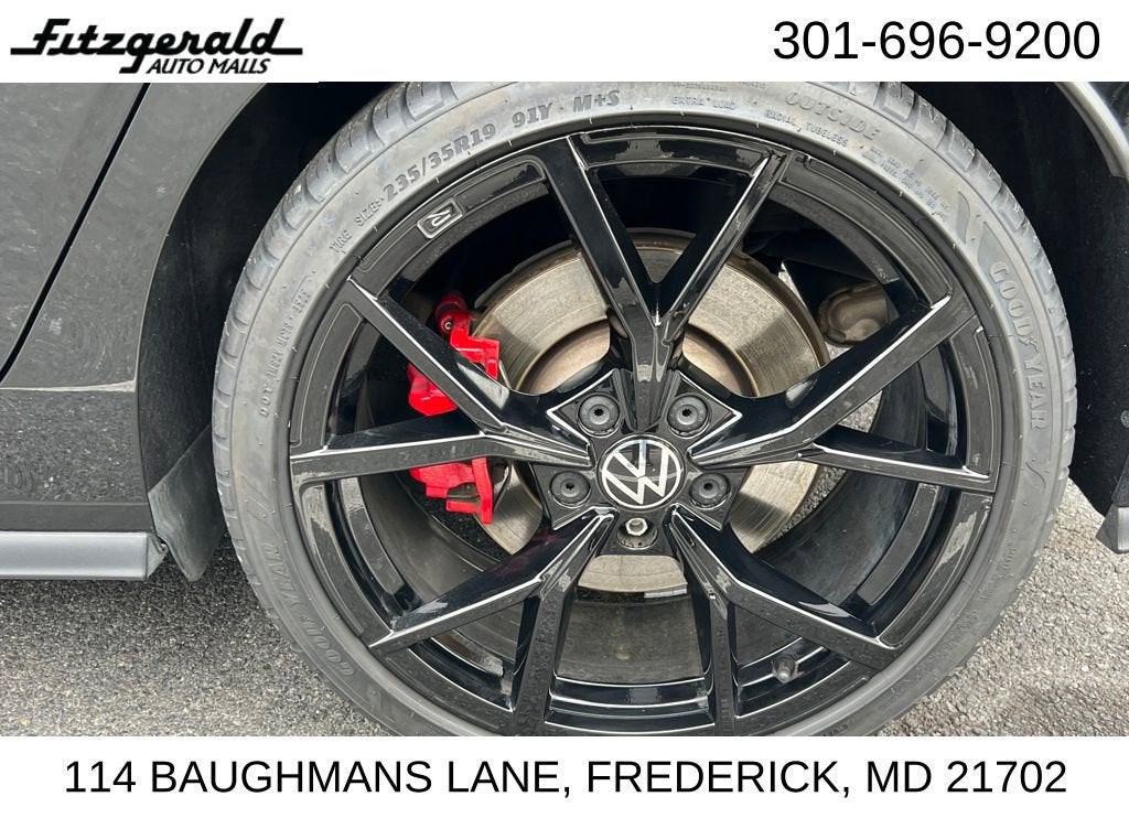 2024 Volkswagen Golf GTI 380 SE