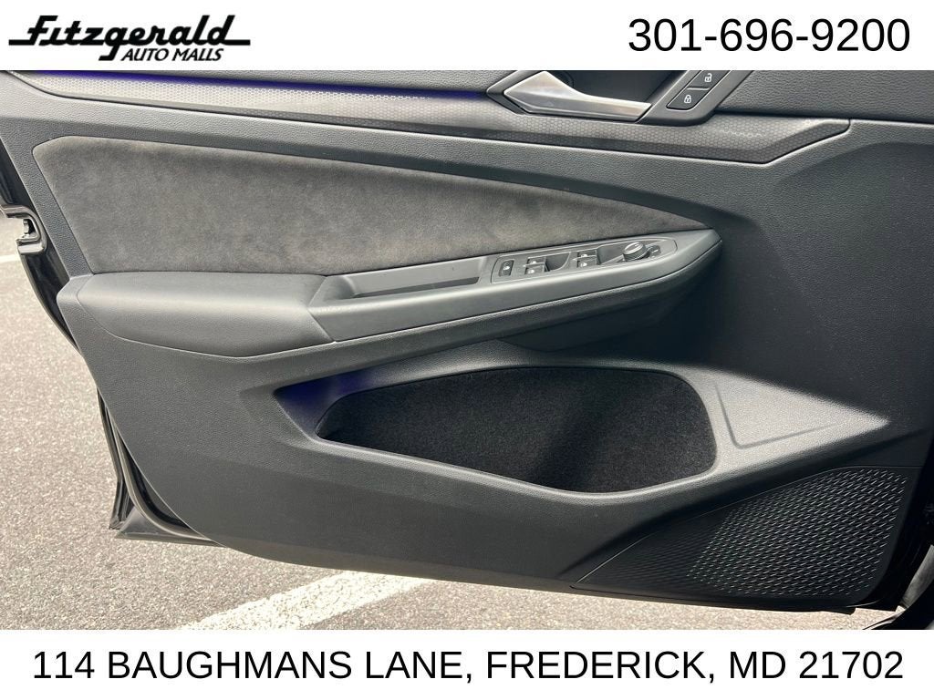 2024 Volkswagen Golf GTI 380 SE