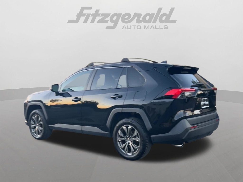 2022 Toyota RAV4 Hybrid XLE Premium