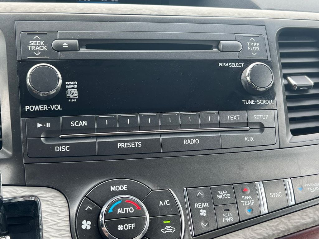 2014 Toyota Sienna XLE